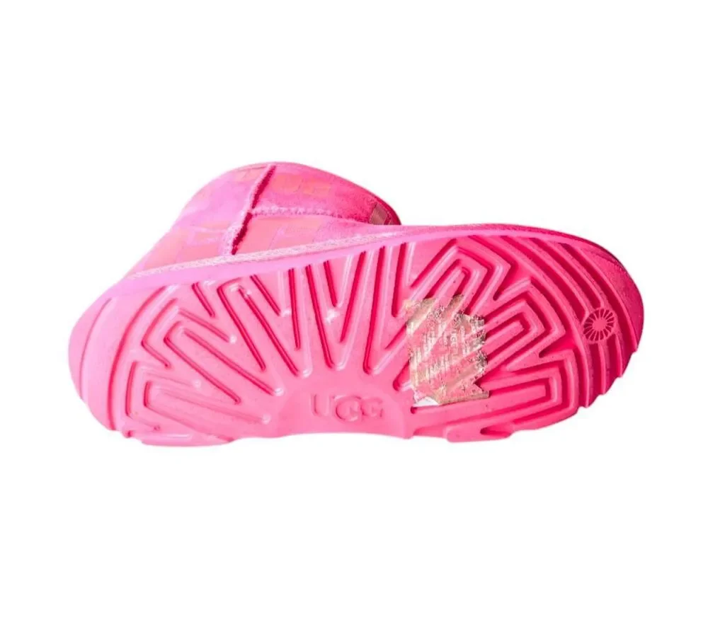 NWOB UGG Classic Mini Scatter Graphic Boot In Pink Size 5Y/W6.5